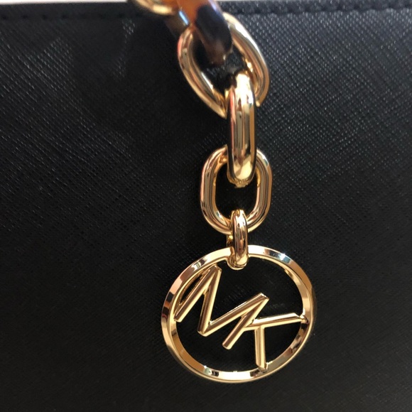 Sold - Picture 4 of 7